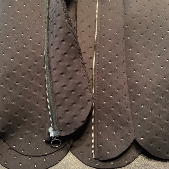 Soprano Scuba Knit NWT Scalloped Hemline Skirt - Picture 7 of 8